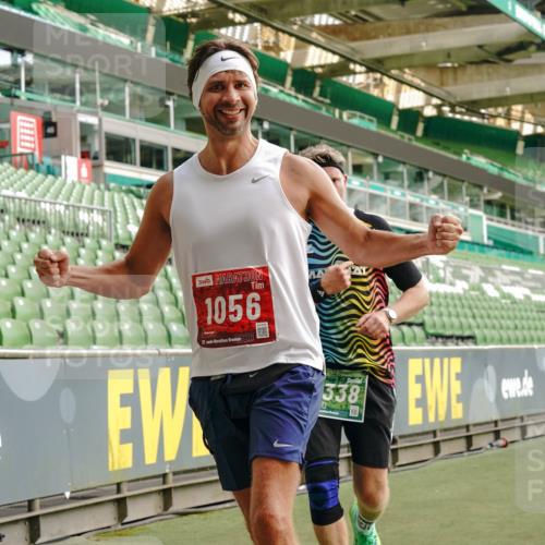 13.09.2026 - 21. swb-Marathon Bremen Michael Burmester http://msf.ph/oto/10457670 13.09.2026 12:53:59 Laufen im Stadion 102, 145, 161, 189, 201, 313, 376, 385, 461, 472, 481, 541, 560, 615, 616, 666, 675, 696, 740, 755, 816, 827, 982, 985, 987, 1053, 1056, 1076, 1207, 1252, 1297, 1419, 1433, 1445, 1468, 1528, 1542, 1551, 1631, 1646, 1658, 1664, 1704, 1707, 1814, 2007, 2043, 2055, 2203, 2280, 2350, 2362, 2390, 2401, 2422, 2454, 2499, 2623, 2701, 2733, 2801, 2820, 2824, 2858, 2870, 2882, 2913, 2962, 2971, 2997, 3012, 3054, 3149, 3206, 3236, 3241, 3356, 3357, 3362, 3413, 4605 meine-sportfotos.de