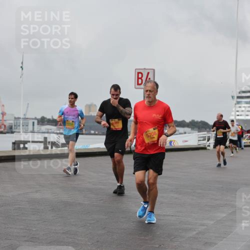13.09.2026 - Kiel Lauf Andreas Tolksdorf http://msf.ph/oto/10457683 13.09.2026 11:58:53 Kiellinie 10966, 6907, 3, 4, 39, 5708 meine-sportfotos.de