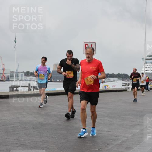 13.09.2026 - Kiel Lauf Andreas Tolksdorf http://msf.ph/oto/10457688 13.09.2026 11:58:53 Kiellinie 10966, 1, 6907, 3, 13, 5705 meine-sportfotos.de