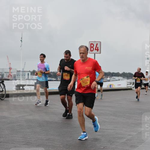 13.09.2026 - Kiel Lauf Andreas Tolksdorf http://msf.ph/oto/10457696 13.09.2026 11:58:54 Kiellinie 6907, 139, 5708, 4 meine-sportfotos.de