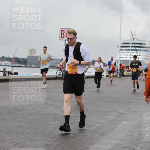 13.09.2026 - Kiel Lauf Andreas Tolksdorf http://msf.ph/oto/10457704 13.09.2026 11:58:59 Kiellinie 39, 8255, 3354 meine-sportfotos.de
