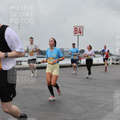 13.09.2026 - Kiel Lauf Andreas Tolksdorf http://msf.ph/oto/10457731 13.09.2026 11:59:01 Kiellinie 3354, 4917, 4 meine-sportfotos.de