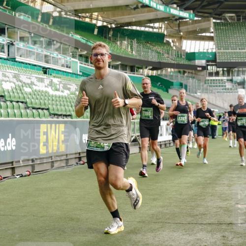 13.09.2026 - 21. swb-Marathon Bremen Michael Burmester http://msf.ph/oto/10457776 13.09.2026 12:54:03 Laufen im Stadion 102, 145, 161, 189, 201, 313, 376, 385, 461, 472, 481, 541, 560, 615, 616, 666, 675, 696, 740, 755, 816, 827, 982, 985, 987, 1053, 1056, 1076, 1207, 1252, 1297, 1419, 1433, 1445, 1468, 1528, 1542, 1551, 1631, 1658, 1664, 1704, 1707, 1814, 2043, 2055, 2280, 2350, 2362, 2390, 2401, 2422, 2454, 2499, 2623, 2701, 2733, 2801, 2820, 2824, 2858, 2870, 2882, 2913, 2922, 2962, 2971, 2997, 3012, 3054, 3206, 3236, 3241, 3356, 3357, 3362, 3413, 4605 meine-sportfotos.de