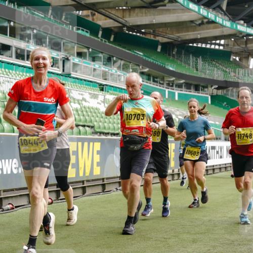 13.09.2026 - 21. swb-Marathon Bremen Michael Burmester http://msf.ph/oto/10457788 13.09.2026 10:33:38 Laufen im Stadion 10018, 10067, 10078, 10166, 10177, 10184, 10203, 10211, 10226, 10236, 10240, 10243, 10249, 10254, 10256, 10297, 10300, 10322, 10355, 10356, 10365, 10372, 10374, 10379, 10383, 10394, 10408, 10410, 10415, 10423, 10428, 10460, 10486, 10494, 10517, 10518, 10530, 10550, 10565, 10578, 10604, 10668, 10670, 10673, 10675, 10687, 10690, 10691, 10699, 10700, 10707, 10721, 10728, 10745, 10749, 10750, 10771, 10772, 10787, 10788, 10794, 10809, 10828, 10857, 10914, 11126 meine-sportfotos.de