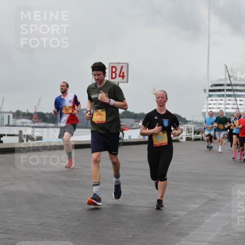 13.09.2026 - Kiel Lauf Andreas Tolksdorf http://msf.ph/oto/10457814 13.09.2026 11:59:05 Kiellinie 38, 843, 4891, 4730, 4, 3 meine-sportfotos.de