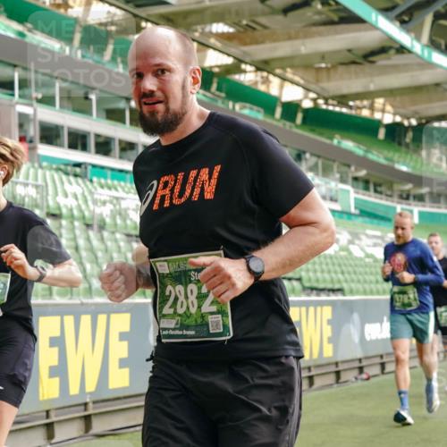13.09.2026 - 21. swb-Marathon Bremen Michael Burmester http://msf.ph/oto/10457948 13.09.2026 12:54:08 Laufen im Stadion 102, 145, 161, 189, 201, 313, 376, 385, 461, 472, 481, 541, 560, 615, 616, 666, 675, 696, 740, 755, 816, 827, 982, 985, 987, 1053, 1056, 1076, 1207, 1419, 1433, 1445, 1468, 1528, 1551, 1631, 1658, 1664, 1704, 1707, 1814, 2055, 2280, 2350, 2362, 2390, 2401, 2422, 2454, 2474, 2499, 2623, 2701, 2733, 2801, 2820, 2824, 2858, 2870, 2882, 2913, 2922, 2962, 2971, 2997, 3012, 3054, 3134, 3175, 3206, 3236, 3241, 3356, 3357, 3362, 3413, 4605 meine-sportfotos.de