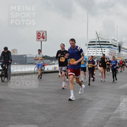 13.09.2026 - Kiel Lauf Andreas Tolksdorf http://msf.ph/oto/10458012 13.09.2026 11:59:17 Kiellinie 4, 9982, 4654, 3 meine-sportfotos.de