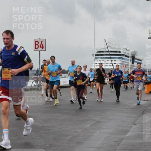 13.09.2026 - Kiel Lauf Andreas Tolksdorf http://msf.ph/oto/10458041 13.09.2026 11:59:18 Kiellinie 4654, 4, 3 meine-sportfotos.de