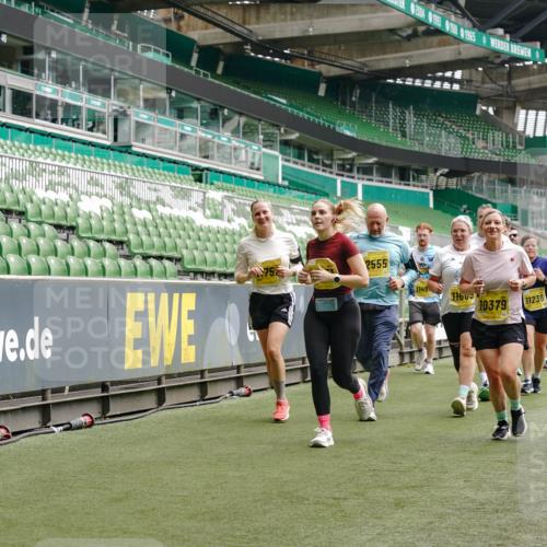 13.09.2026 - 21. swb-Marathon Bremen Michael Burmester http://msf.ph/oto/10458087 13.09.2026 10:33:42 Laufen im Stadion 10018, 10067, 10078, 10166, 10177, 10184, 10203, 10211, 10226, 10236, 10240, 10243, 10249, 10254, 10256, 10297, 10300, 10322, 10355, 10356, 10365, 10372, 10374, 10379, 10383, 10394, 10408, 10410, 10415, 10423, 10428, 10460, 10486, 10494, 10530, 10550, 10565, 10578, 10604, 10668, 10670, 10673, 10675, 10687, 10690, 10691, 10699, 10700, 10707, 10721, 10728, 10745, 10749, 10750, 10771, 10772, 10787, 10788, 10794, 10809, 10828, 10857, 10914, 11126, 11343 meine-sportfotos.de