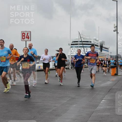 13.09.2026 - Kiel Lauf Andreas Tolksdorf http://msf.ph/oto/10458094 13.09.2026 11:59:20 Kiellinie 4, 6281, 11892, 7057, 4574 meine-sportfotos.de