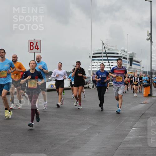 13.09.2026 - Kiel Lauf Andreas Tolksdorf http://msf.ph/oto/10458098 13.09.2026 11:59:20 Kiellinie 6281, 4, 7057, 4574 meine-sportfotos.de