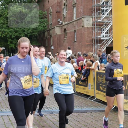 13.09.2026 - Kiel Lauf Yannick Fuchs http://msf.ph/oto/10458147 13.09.2026 09:50:35 Ziel 797, 1545, 2811, 2816, 3289, 3561, 3698, 3838, 4145, 4229, 5851, 6592, 7134, 7585, 7662, 8407, 9109, 9990, 10302, 10865, 12319, 12705, 639, 951, 1033, 1366, 1796, 3042, 3602, 4229, 4856, 5184, 5254, 5535, 5596, 5619, 7142, 7864, 8023, 8042, 8584, 8585, 8589, 8790, 8890, 9549, 9683, 9780, 9793, 10074, 10108, 10487, 10491, 10548, 10653, 11565, 11814, 763, 1949, 4389, 5235, 6138, 6336, 6455, 6647, 6829, 6893, 7449, 7694, 8405, 8672, 9550, 10155, 10333, 11652 meine-sportfotos.de