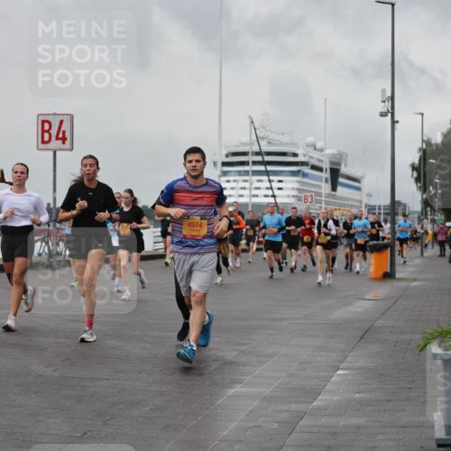 13.09.2026 - Kiel Lauf Andreas Tolksdorf http://msf.ph/oto/10458169 13.09.2026 11:59:21 Kiellinie 17, 4, 4574, 3 meine-sportfotos.de