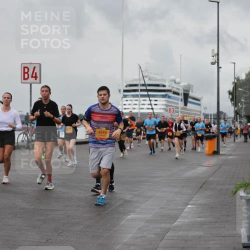 13.09.2026 - Kiel Lauf Andreas Tolksdorf http://msf.ph/oto/10458177 13.09.2026 11:59:21 Kiellinie 4, 8715, 4574, 3 meine-sportfotos.de