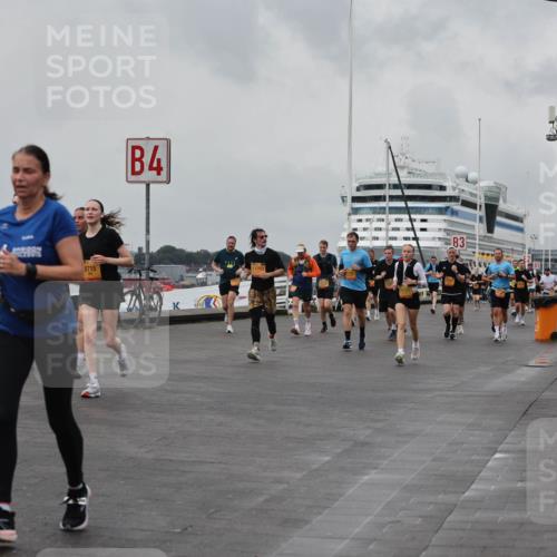 13.09.2026 - Kiel Lauf Andreas Tolksdorf http://msf.ph/oto/10458210 13.09.2026 11:59:23 Kiellinie 8715, 4, 3 meine-sportfotos.de
