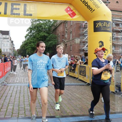 13.09.2026 - Kiel Lauf Yannick Fuchs http://msf.ph/oto/10458260 13.09.2026 09:50:40 Ziel 797, 1545, 3289, 3838, 4145, 4389, 5851, 6455, 6592, 7134, 7585, 7662, 7694, 8407, 8672, 9990, 10155, 10302, 10333, 10865, 12319, 12705, 1366, 2811, 2816, 3042, 3561, 3602, 3698, 4229, 5184, 5254, 5535, 5596, 5619, 7142, 7864, 8023, 8042, 9109, 9549, 9683, 9793, 10074, 10108, 10302, 10487, 10491, 10548, 10653, 11565, 11814, 468, 763, 764, 1373, 1949, 3723, 5235, 6138, 6336, 6647, 6794, 6829, 6893, 7449, 8405, 9550, 9551, 11141, 11652, 12103, 12727, 12834 meine-sportfotos.de
