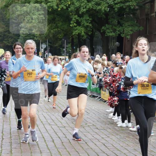 13.09.2026 - Kiel Lauf Yannick Fuchs http://msf.ph/oto/10458268 13.09.2026 09:50:41 Ziel 797, 1545, 3289, 3838, 4145, 4389, 5851, 6455, 6592, 7134, 7585, 7662, 7694, 8405, 8407, 8672, 9550, 9990, 10155, 10333, 10865, 12319, 12705, 1366, 2811, 2816, 3561, 3698, 4229, 5184, 5254, 5535, 5596, 5619, 7864, 8023, 8042, 9109, 9549, 9683, 9793, 10074, 10108, 10302, 10487, 10491, 10548, 10653, 11565, 249, 468, 763, 764, 1373, 1949, 3723, 5235, 6115, 6118, 6138, 6336, 6647, 6794, 6829, 6893, 7449, 9551, 11141, 11652, 12103, 12727, 12834 meine-sportfotos.de