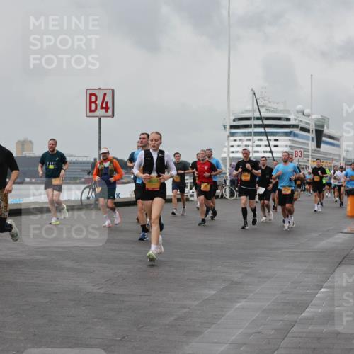13.09.2026 - Kiel Lauf Andreas Tolksdorf http://msf.ph/oto/10458281 13.09.2026 11:59:27 Kiellinie 11000, 2025, 4, 3 meine-sportfotos.de