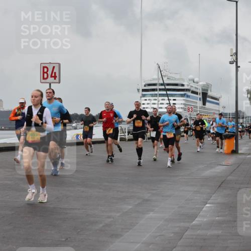 13.09.2026 - Kiel Lauf Andreas Tolksdorf http://msf.ph/oto/10458315 13.09.2026 11:59:28 Kiellinie 2025, 9659, 4, 3 meine-sportfotos.de