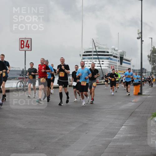 13.09.2026 - Kiel Lauf Andreas Tolksdorf http://msf.ph/oto/10458347 13.09.2026 11:59:29 Kiellinie 5109, 4, 12002, 9795, 3 meine-sportfotos.de
