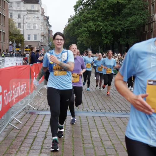 13.09.2026 - Kiel Lauf Yannick Fuchs http://msf.ph/oto/10458361 13.09.2026 09:50:44 Ziel 797, 3838, 4145, 4389, 5851, 6455, 6592, 7134, 7585, 7662, 7694, 8405, 8407, 8672, 9550, 9990, 10155, 10333, 10865, 11652, 1366, 1545, 2811, 2816, 3289, 3561, 3698, 4229, 5184, 5254, 5535, 5596, 6592, 7585, 7864, 8023, 8042, 9109, 9549, 9683, 9793, 10302, 10548, 12319, 12705, 249, 468, 763, 764, 1373, 1776, 1949, 2056, 3723, 5235, 6115, 6118, 6138, 6336, 6647, 6794, 6829, 6893, 7449, 7528, 9551, 11047, 11141, 12103, 12727, 12834 meine-sportfotos.de