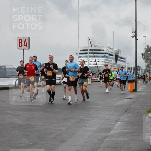 13.09.2026 - Kiel Lauf Andreas Tolksdorf http://msf.ph/oto/10458373 13.09.2026 11:59:29 Kiellinie 09, 4, 12002 meine-sportfotos.de