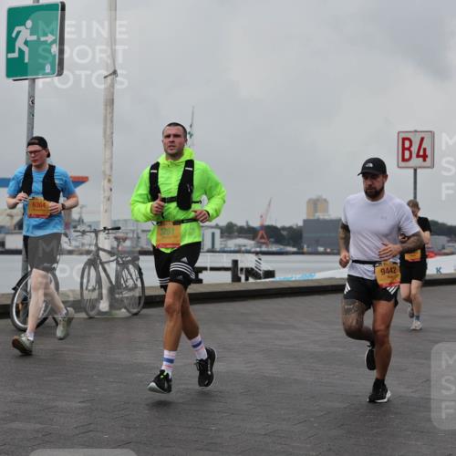 13.09.2026 - Kiel Lauf Andreas Tolksdorf http://msf.ph/oto/10458406 13.09.2026 11:59:40 Kiellinie 6364, 39, 3251, 9442, 4 meine-sportfotos.de