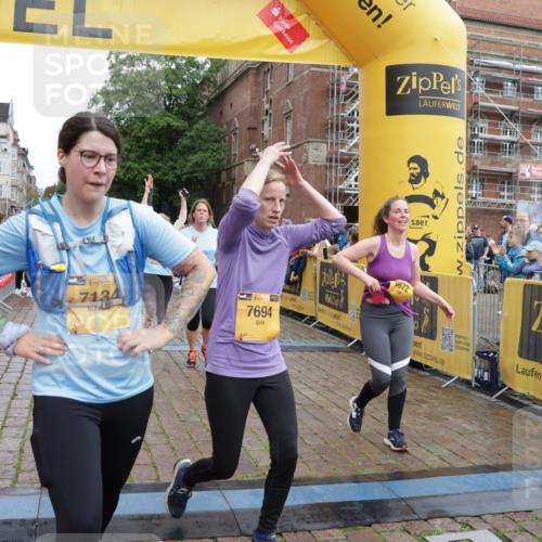 13.09.2026 - Kiel Lauf Yannick Fuchs http://msf.ph/oto/10458412 13.09.2026 09:50:47 Ziel 797, 3838, 4145, 4389, 5235, 6336, 6455, 6647, 6893, 7134, 7694, 8405, 8672, 9550, 9990, 10155, 10333, 11652, 1366, 1545, 2811, 2816, 3289, 3561, 3698, 4229, 5184, 5254, 5535, 5596, 5851, 6592, 7585, 7662, 8023, 8042, 8407, 9109, 9549, 9683, 9793, 10302, 10548, 10865, 12319, 12705, 249, 468, 763, 764, 1373, 1776, 1949, 2056, 3723, 5445, 6115, 6118, 6138, 6794, 6829, 6923, 7449, 7528, 9551, 11047, 11141, 12103, 12727, 12834, 1366, 5535, 8042 meine-sportfotos.de