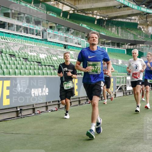 13.09.2026 - 21. swb-Marathon Bremen Michael Burmester http://msf.ph/oto/10458414 13.09.2026 12:54:19 Laufen im Stadion 102, 145, 161, 189, 201, 313, 376, 385, 461, 472, 481, 495, 541, 560, 615, 616, 666, 675, 696, 740, 755, 816, 827, 982, 985, 987, 1053, 1056, 1076, 1207, 1390, 1419, 1433, 1445, 1468, 1528, 1551, 1599, 1631, 1658, 1664, 1704, 1707, 1814, 2055, 2125, 2234, 2280, 2362, 2383, 2390, 2401, 2422, 2454, 2474, 2499, 2623, 2701, 2733, 2801, 2820, 2824, 2858, 2870, 2882, 2913, 2922, 2962, 2971, 2997, 3012, 3054, 3134, 3175, 3206, 3241, 3246, 3346, 3356, 3357, 3362, 3413 meine-sportfotos.de
