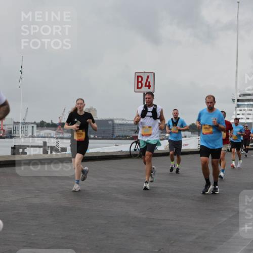 13.09.2026 - Kiel Lauf Andreas Tolksdorf http://msf.ph/oto/10458437 13.09.2026 11:59:41 Kiellinie 9442, 7705, 4, 4698, 3 meine-sportfotos.de