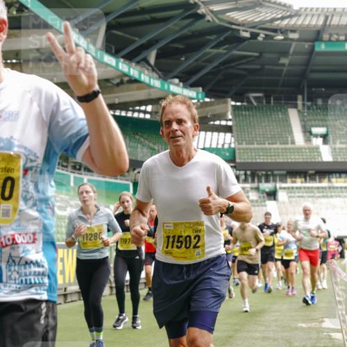 13.09.2026 - 21. swb-Marathon Bremen Michael Burmester http://msf.ph/oto/10458465 13.09.2026 10:33:47 Laufen im Stadion 10018, 10067, 10078, 10166, 10177, 10184, 10203, 10211, 10226, 10236, 10240, 10243, 10249, 10254, 10256, 10297, 10300, 10322, 10355, 10356, 10365, 10372, 10374, 10379, 10383, 10394, 10408, 10415, 10423, 10428, 10460, 10486, 10494, 10530, 10550, 10565, 10578, 10604, 10668, 10669, 10670, 10673, 10675, 10687, 10691, 10699, 10700, 10721, 10728, 10745, 10749, 10750, 10771, 10772, 10787, 10788, 10794, 10809, 10828, 10857, 10914, 11126, 11162, 11343 meine-sportfotos.de