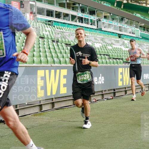 13.09.2026 - 21. swb-Marathon Bremen Michael Burmester http://msf.ph/oto/10458466 13.09.2026 12:54:20 Laufen im Stadion 102, 145, 161, 189, 201, 313, 376, 385, 461, 472, 481, 495, 541, 560, 615, 616, 666, 675, 696, 740, 755, 816, 827, 982, 985, 987, 1053, 1056, 1076, 1197, 1207, 1390, 1419, 1433, 1445, 1468, 1528, 1551, 1599, 1631, 1658, 1664, 1704, 1707, 1814, 2055, 2125, 2234, 2280, 2362, 2383, 2390, 2401, 2422, 2454, 2474, 2499, 2623, 2701, 2733, 2801, 2820, 2824, 2858, 2870, 2882, 2913, 2922, 2962, 2971, 2997, 3012, 3054, 3134, 3175, 3206, 3241, 3246, 3346, 3356, 3357, 3362, 3413 meine-sportfotos.de
