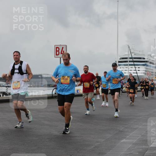 13.09.2026 - Kiel Lauf Andreas Tolksdorf http://msf.ph/oto/10458482 13.09.2026 11:59:43 Kiellinie 05, 4, 4698, 3255, 3 meine-sportfotos.de