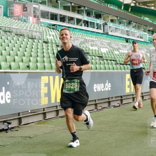 13.09.2026 - 21. swb-Marathon Bremen Michael Burmester http://msf.ph/oto/10458508 13.09.2026 12:54:20 Laufen im Stadion 102, 145, 161, 189, 201, 313, 376, 385, 461, 472, 481, 495, 541, 560, 615, 616, 666, 675, 696, 740, 755, 816, 827, 982, 985, 987, 1053, 1056, 1076, 1197, 1207, 1390, 1419, 1433, 1445, 1468, 1528, 1551, 1599, 1631, 1658, 1664, 1704, 1707, 1814, 2055, 2125, 2234, 2280, 2362, 2383, 2390, 2401, 2422, 2454, 2474, 2499, 2623, 2701, 2733, 2801, 2820, 2824, 2858, 2870, 2882, 2913, 2922, 2962, 2971, 2997, 3012, 3054, 3134, 3175, 3206, 3241, 3246, 3346, 3356, 3357, 3362, 3413 meine-sportfotos.de