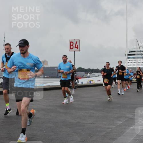 13.09.2026 - Kiel Lauf Andreas Tolksdorf http://msf.ph/oto/10458560 13.09.2026 11:59:46 Kiellinie 4, 1, 39, 3255, 3 meine-sportfotos.de