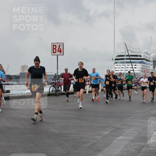 13.09.2026 - Kiel Lauf Andreas Tolksdorf http://msf.ph/oto/10458634 13.09.2026 11:59:48 Kiellinie 554, 4, 11649, 3 meine-sportfotos.de