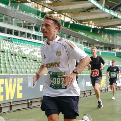 13.09.2026 - 21. swb-Marathon Bremen Michael Burmester http://msf.ph/oto/10458697 13.09.2026 12:54:23 Laufen im Stadion 102, 145, 161, 189, 201, 313, 376, 385, 388, 461, 472, 481, 495, 541, 560, 615, 616, 666, 675, 696, 740, 755, 816, 827, 982, 985, 987, 1053, 1056, 1076, 1197, 1207, 1390, 1419, 1433, 1445, 1468, 1528, 1551, 1599, 1631, 1658, 1664, 1704, 1707, 1814, 2055, 2125, 2234, 2251, 2280, 2362, 2383, 2390, 2401, 2422, 2454, 2474, 2499, 2623, 2701, 2733, 2801, 2820, 2824, 2858, 2870, 2882, 2913, 2922, 2962, 2971, 2997, 3012, 3054, 3134, 3175, 3206, 3241, 3246, 3346, 3356, 3357, 3362, 3413 meine-sportfotos.de