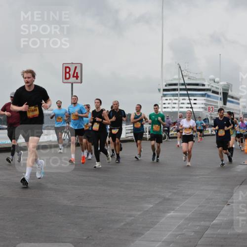 13.09.2026 - Kiel Lauf Andreas Tolksdorf http://msf.ph/oto/10458731 13.09.2026 11:59:50 Kiellinie 4, 11649, 1771, 3 meine-sportfotos.de