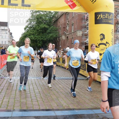 13.09.2026 - Kiel Lauf Yannick Fuchs http://msf.ph/oto/10458739 13.09.2026 09:51:03 Ziel 232, 249, 468, 763, 764, 1373, 1776, 1949, 2056, 2777, 3723, 5445, 6115, 6118, 6138, 6794, 6829, 6923, 7449, 7528, 9551, 10626, 11047, 11141, 12103, 12727, 12834, 797, 1545, 2811, 2816, 3289, 3561, 3838, 4145, 4389, 5235, 5851, 6336, 6455, 6592, 6647, 6893, 7134, 7585, 7662, 7694, 8405, 8407, 8672, 9550, 9990, 10155, 10302, 10333, 10865, 11652, 12319, 12705, 940, 956, 2466, 3089, 4217, 5731, 5913, 6009, 6363, 11852, 2811, 2816, 3561, 4229, 5184 meine-sportfotos.de