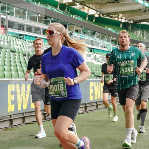 13.09.2026 - 21. swb-Marathon Bremen Michael Burmester http://msf.ph/oto/10458780 13.09.2026 12:54:25 Laufen im Stadion 145, 161, 189, 201, 313, 376, 385, 388, 461, 472, 481, 495, 541, 560, 615, 616, 666, 675, 696, 740, 755, 816, 827, 982, 985, 987, 1053, 1056, 1076, 1197, 1207, 1390, 1419, 1433, 1445, 1468, 1528, 1551, 1599, 1631, 1658, 1664, 1704, 1707, 1814, 2055, 2125, 2234, 2251, 2280, 2362, 2383, 2390, 2401, 2422, 2454, 2474, 2499, 2623, 2701, 2733, 2801, 2820, 2824, 2858, 2870, 2882, 2913, 2922, 2962, 2971, 2997, 3012, 3054, 3134, 3175, 3206, 3241, 3246, 3346, 3356, 3357, 3362, 3413, 3716 meine-sportfotos.de