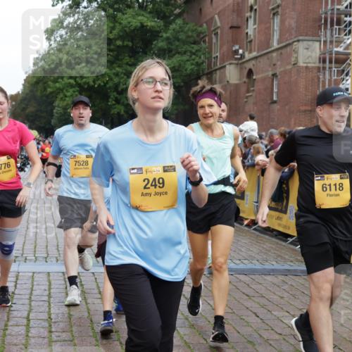 13.09.2026 - Kiel Lauf Yannick Fuchs http://msf.ph/oto/10458808 13.09.2026 09:51:06 Ziel 232, 249, 468, 764, 1373, 1776, 2056, 2777, 3723, 5445, 6115, 6118, 6794, 6923, 7528, 9551, 10626, 11047, 11141, 12103, 12727, 12834, 763, 797, 1373, 1545, 1949, 3289, 3838, 4145, 4389, 5235, 5851, 6138, 6336, 6455, 6592, 6647, 6829, 6893, 7134, 7449, 7585, 7662, 7694, 8405, 8407, 8672, 9550, 9551, 9990, 10155, 10333, 10865, 11141, 11652, 12319, 12705, 940, 956, 2466, 2483, 3089, 4217, 5731, 5913, 6009, 6363, 8150, 11143, 11852, 11997, 1545, 2811, 2816, 3289, 3561, 4229 meine-sportfotos.de