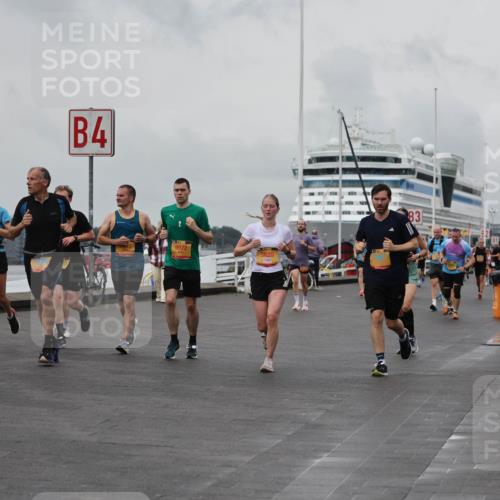 13.09.2026 - Kiel Lauf Andreas Tolksdorf http://msf.ph/oto/10458815 13.09.2026 11:59:52 Kiellinie 1771, 4, 9072, 3820, 3 meine-sportfotos.de