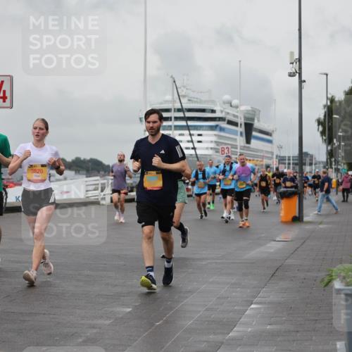 13.09.2026 - Kiel Lauf Andreas Tolksdorf http://msf.ph/oto/10458837 13.09.2026 11:59:54 Kiellinie 4, 9072, 3820, 3 meine-sportfotos.de