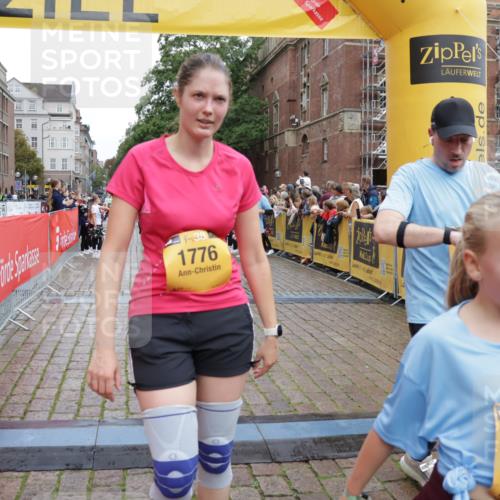 13.09.2026 - Kiel Lauf Yannick Fuchs http://msf.ph/oto/10458896 13.09.2026 09:51:08 Ziel 232, 249, 764, 1776, 2056, 2777, 3723, 4217, 5445, 6009, 6115, 6118, 6794, 6923, 7528, 10626, 11047, 12103, 12727, 12834, 468, 763, 797, 1373, 1949, 3838, 4145, 4389, 5235, 5851, 6138, 6336, 6455, 6592, 6647, 6829, 6893, 7134, 7449, 7585, 7662, 7694, 8405, 8407, 8672, 9550, 9551, 9990, 10155, 10333, 10865, 11141, 11652, 940, 956, 2466, 2483, 3089, 4615, 5731, 5913, 6363, 8150, 11143, 11552, 11852, 11997, 1545, 2811, 2816, 3289, 3561 meine-sportfotos.de