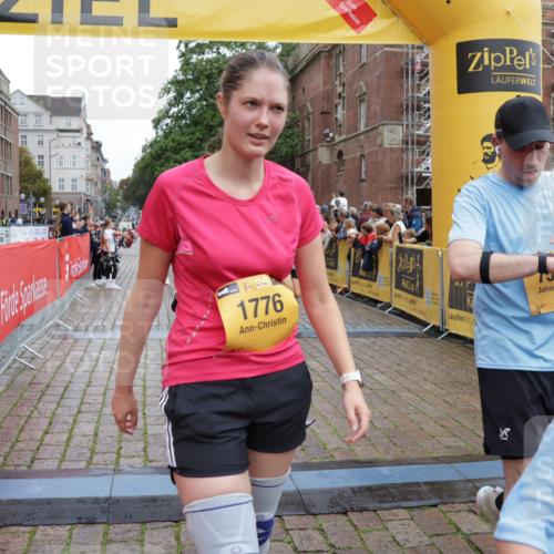 13.09.2026 - Kiel Lauf Yannick Fuchs http://msf.ph/oto/10458902 13.09.2026 09:51:09 Ziel 232, 249, 764, 1776, 2056, 2777, 3723, 4217, 5445, 6009, 6115, 6118, 6794, 6923, 7528, 10626, 11047, 12103, 12727, 12834, 468, 763, 764, 797, 1373, 1949, 3723, 3838, 4145, 4389, 5235, 5851, 6138, 6336, 6455, 6592, 6647, 6829, 6893, 7134, 7449, 7585, 7662, 7694, 8405, 8407, 8672, 9550, 9551, 9990, 10155, 10333, 10865, 11141, 11652, 12103, 12834, 940, 956, 2466, 2483, 3089, 4615, 5731, 5913, 6363, 8150, 11143, 11233, 11494, 11552, 11852, 11997, 1545, 2811, 2816, 3289, 3561 meine-sportfotos.de