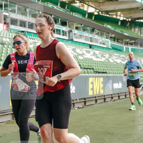 13.09.2026 - 21. swb-Marathon Bremen Michael Burmester http://msf.ph/oto/10458905 13.09.2026 12:54:27 Laufen im Stadion 145, 161, 189, 201, 313, 376, 385, 388, 461, 472, 481, 495, 541, 560, 615, 616, 666, 675, 696, 740, 755, 816, 827, 982, 985, 987, 1053, 1056, 1076, 1197, 1207, 1390, 1419, 1433, 1445, 1468, 1551, 1599, 1631, 1658, 1664, 1704, 1707, 1814, 2055, 2125, 2234, 2251, 2280, 2362, 2383, 2390, 2401, 2422, 2454, 2474, 2499, 2623, 2701, 2733, 2801, 2820, 2824, 2858, 2870, 2882, 2913, 2922, 2962, 2971, 2997, 3012, 3054, 3134, 3175, 3206, 3241, 3246, 3346, 3356, 3357, 3413, 3716 meine-sportfotos.de