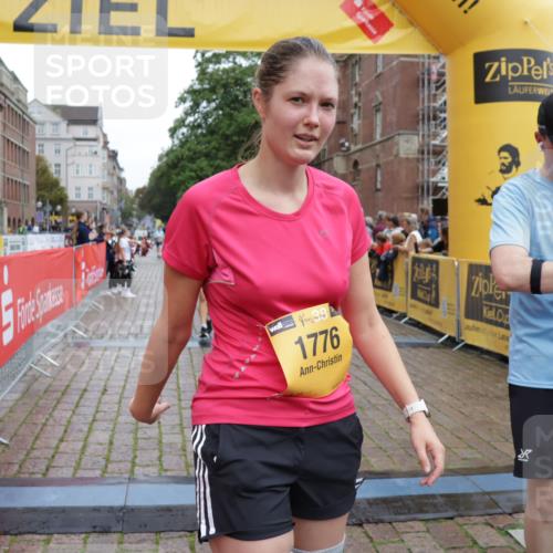 13.09.2026 - Kiel Lauf Yannick Fuchs http://msf.ph/oto/10458909 13.09.2026 09:51:09 Ziel 232, 249, 764, 1776, 2056, 2777, 3723, 4217, 5445, 6009, 6115, 6118, 6794, 6923, 7528, 10626, 11047, 12103, 12727, 12834, 468, 763, 764, 797, 1373, 1949, 3723, 3838, 4145, 4389, 5235, 5851, 6138, 6336, 6455, 6592, 6647, 6829, 6893, 7134, 7449, 7585, 7662, 7694, 8405, 8407, 8672, 9550, 9551, 9990, 10155, 10333, 10865, 11141, 11652, 12103, 12834, 940, 956, 2466, 2483, 3089, 4615, 5731, 5913, 6363, 8150, 11143, 11233, 11494, 11552, 11852, 11997, 1545, 2811, 2816, 3289, 3561 meine-sportfotos.de