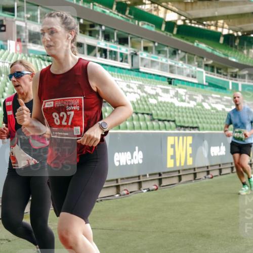 13.09.2026 - 21. swb-Marathon Bremen Michael Burmester http://msf.ph/oto/10458919 13.09.2026 12:54:28 Laufen im Stadion 145, 161, 189, 201, 313, 376, 385, 388, 461, 472, 481, 495, 541, 560, 615, 616, 666, 675, 696, 740, 755, 816, 827, 982, 985, 987, 1053, 1056, 1076, 1197, 1207, 1390, 1419, 1433, 1445, 1468, 1551, 1599, 1631, 1658, 1664, 1704, 1707, 1814, 2055, 2125, 2234, 2251, 2280, 2362, 2383, 2390, 2401, 2422, 2454, 2474, 2499, 2623, 2701, 2733, 2801, 2820, 2824, 2858, 2870, 2882, 2913, 2922, 2962, 2971, 2997, 3012, 3054, 3134, 3175, 3206, 3241, 3246, 3346, 3356, 3357, 3413, 3716 meine-sportfotos.de