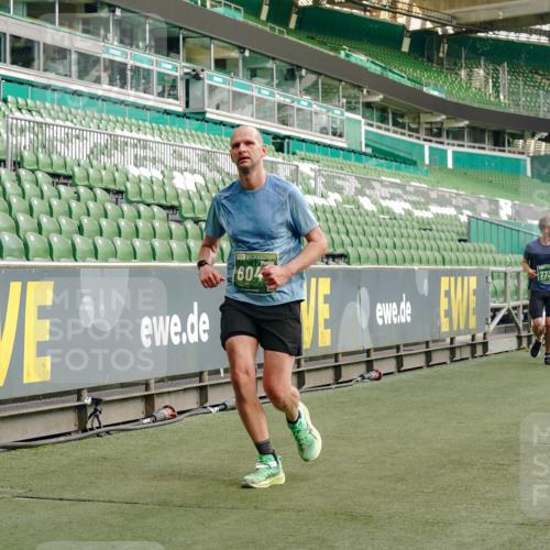 13.09.2026 - 21. swb-Marathon Bremen Michael Burmester http://msf.ph/oto/10458935 13.09.2026 12:54:29 Laufen im Stadion 145, 161, 189, 201, 205, 313, 376, 385, 388, 461, 472, 481, 495, 541, 560, 615, 616, 666, 675, 696, 740, 755, 816, 827, 982, 985, 987, 1053, 1056, 1076, 1197, 1207, 1390, 1419, 1433, 1445, 1468, 1551, 1599, 1631, 1658, 1664, 1704, 1707, 1814, 2055, 2125, 2234, 2251, 2280, 2362, 2383, 2390, 2401, 2422, 2454, 2474, 2499, 2623, 2701, 2733, 2801, 2820, 2824, 2870, 2882, 2913, 2922, 2962, 2971, 2997, 3012, 3054, 3134, 3175, 3206, 3241, 3246, 3346, 3356, 3357, 3413, 3716, 3836 meine-sportfotos.de