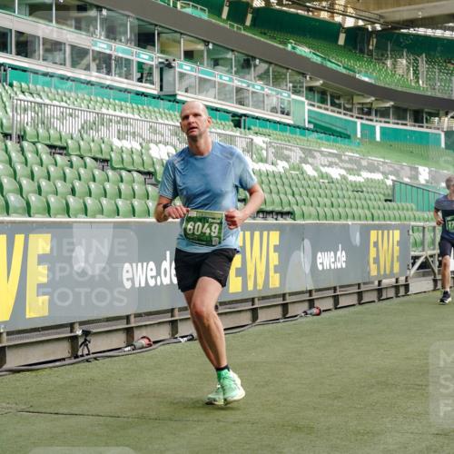 13.09.2026 - 21. swb-Marathon Bremen Michael Burmester http://msf.ph/oto/10458955 13.09.2026 12:54:29 Laufen im Stadion 145, 161, 189, 201, 205, 313, 376, 385, 388, 461, 472, 481, 495, 541, 560, 615, 616, 666, 675, 696, 740, 755, 816, 827, 982, 985, 987, 1053, 1056, 1076, 1197, 1207, 1390, 1419, 1433, 1445, 1468, 1551, 1599, 1631, 1658, 1664, 1704, 1707, 1814, 2055, 2125, 2234, 2251, 2280, 2362, 2383, 2390, 2401, 2422, 2454, 2474, 2499, 2623, 2701, 2733, 2801, 2820, 2824, 2870, 2882, 2913, 2922, 2962, 2971, 2997, 3012, 3054, 3134, 3175, 3206, 3241, 3246, 3346, 3356, 3357, 3413, 3716, 3836 meine-sportfotos.de